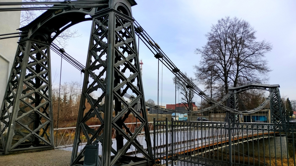 żelazny most wiszący, Ozimek