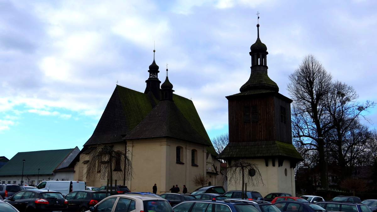 kościół pw. św. Józefa i drewniana dzwonnica, Sadów