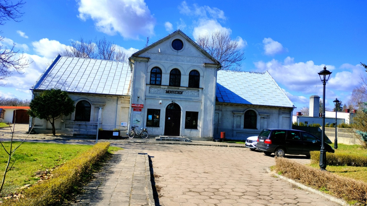 pałac Tollów, Uniejów