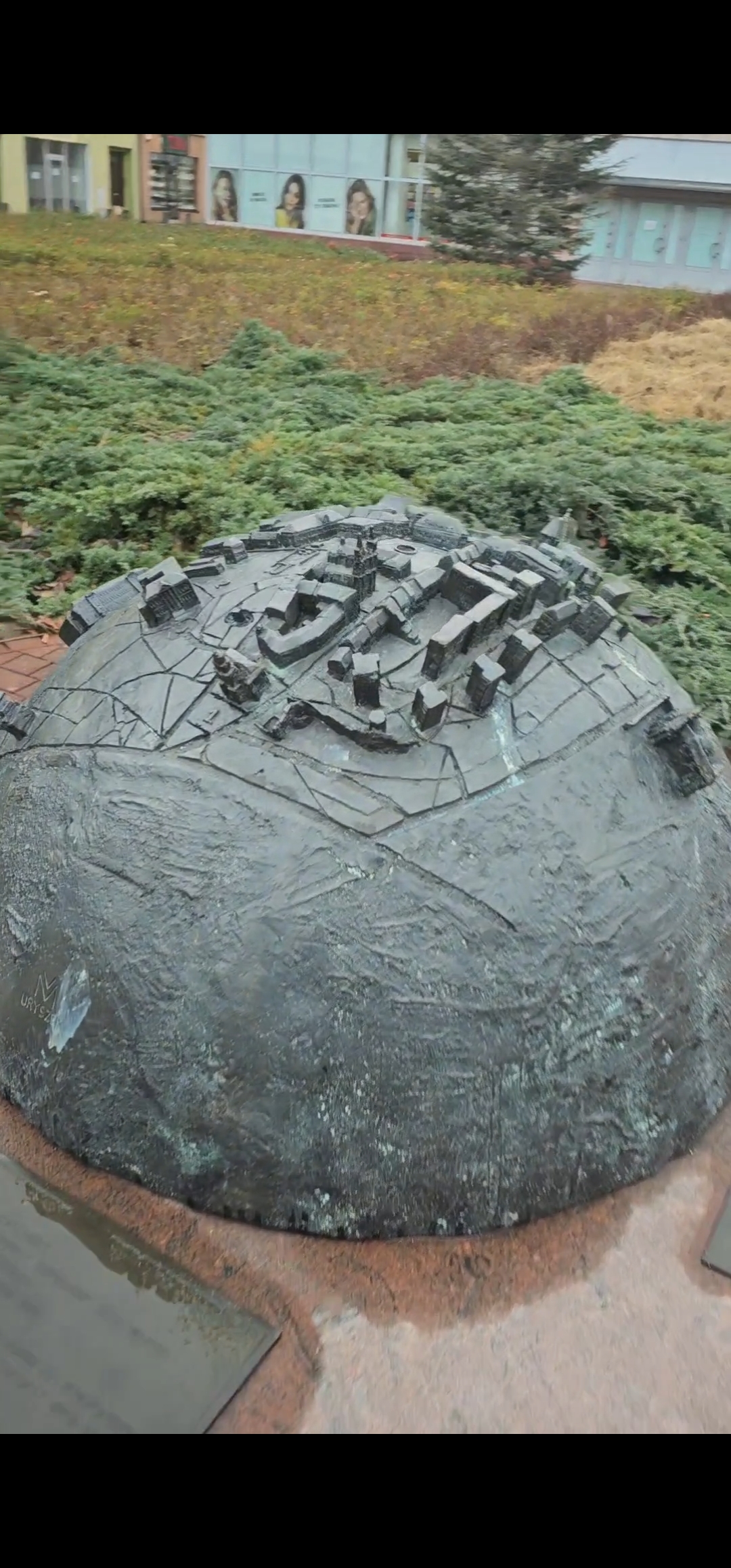 Fundamenty dawnego Kościoła Farnego Wieluń